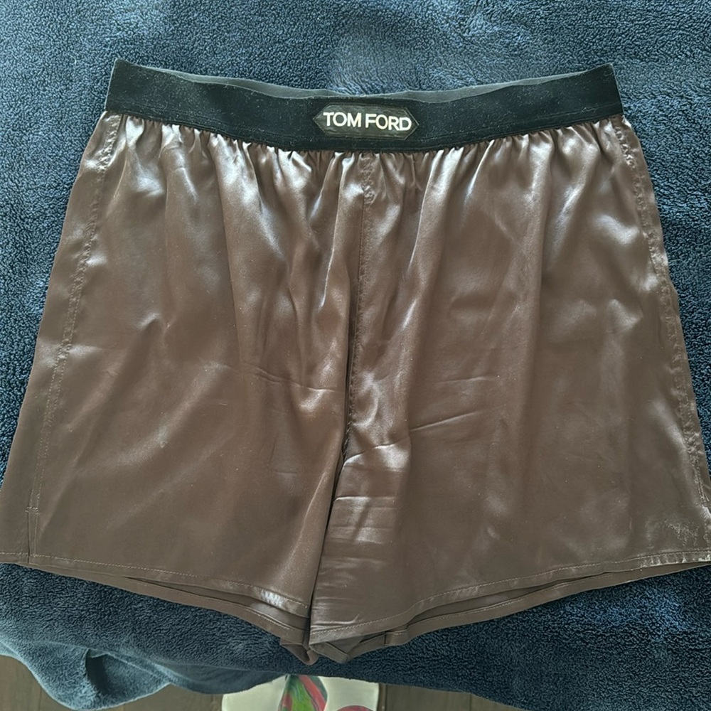 🤎🤎AUTHENTIC TOM FORD SILK SHORTS 🤎🤎